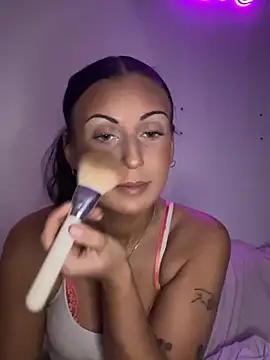 Snapshot of SweNatasha chatting on December 9, 2024, 7:39 pm SweNatasha online show from December 9, 2024, 7:39 pm