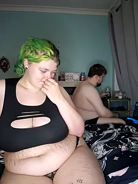 kira 132 online show from October 7, 2025, 12:33 am