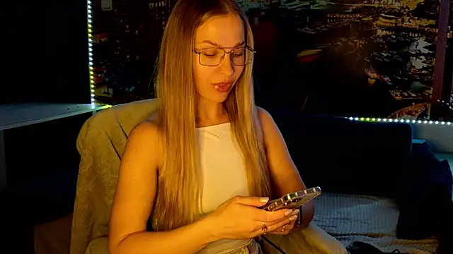 Snapshot of pusyavykusya chatting on June 10, 2026, 10:38 am pusyavykusya online show from June 10, 2026, 10:38 am
