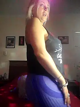 Snapshot of DesireSatler chatting on September 14, 2025, 9:37 pm DesireSatler online show from September 14, 2025, 9:37 pm