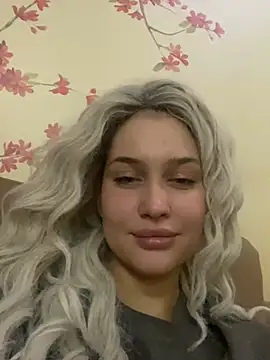 KikiWatson online show from January 10, 2025, 6:38 pm
