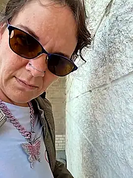 thatonespicychick online show from September 29, 2025, 2:12 pm