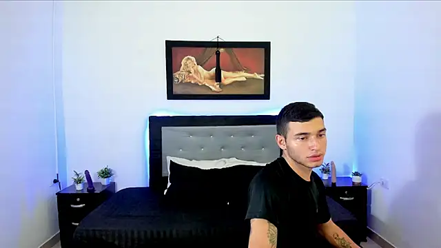 xXHot MalesXx online show from March 14, 2025, 3:14 pm
