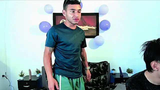 xXHot MalesXx online show from February 15, 2025, 9:49 pm