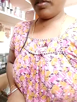 Snapshot of sneha_telugu_girl chatting on March 12, 2025, 3:57 am sneha telugu girl online show from March 12, 2025, 3:57 am