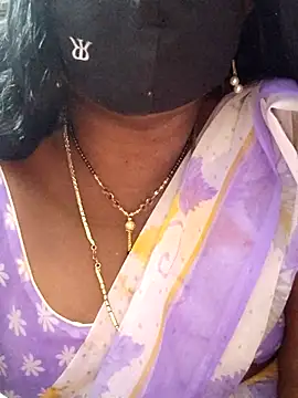 Snapshot of sana14 chatting on October 2, 2025, 3:48 pm sana14 online show from October 2, 2025, 3:48 pm