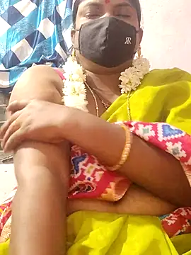 Snapshot of sana14 chatting on October 19, 2025, 5:26 pm sana14 online show from October 19, 2025, 5:26 pm