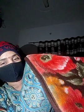 menakshiiikaur online show from December 18, 2025, 5:39 pm