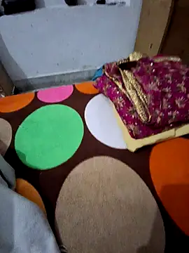 menakshiiikaur online show from December 2, 2024, 1:52 pm