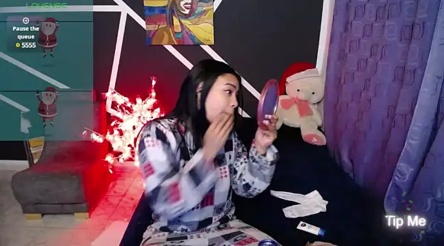 Snapshot of squirtyn_girl3 chatting on December 18, 2024, 7:04 am squirtyn girl3 online show from December 18, 2024, 7:04 am