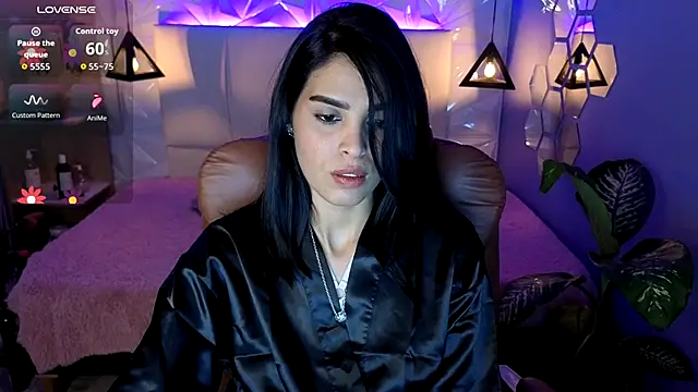 AlessiaVal  online show from November 20, 2025, 2:18 pm