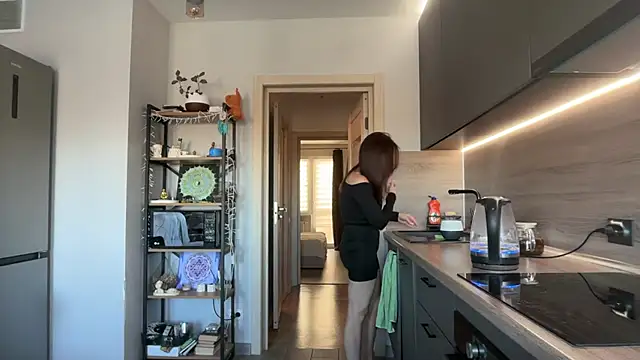 Snapshot of jainesummer chatting on October 17, 2025, 8:28 am jainesummer online show from October 17, 2025, 8:28 am