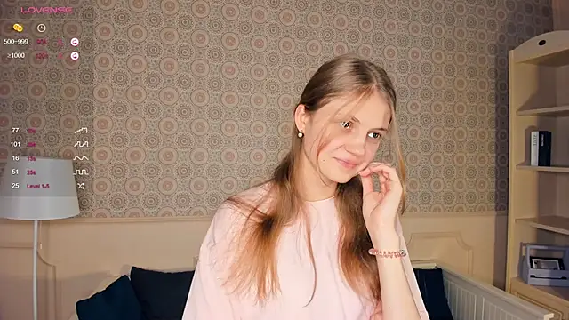 GlennaArras online show from December 17, 2024, 10:44 am