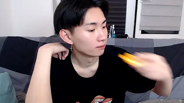 Snapshot of Miram_Yu chatting on January 19, 2025, 10:17 pm Miram Yu online show from January 19, 2025, 10:17 pm