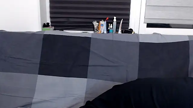 Snapshot of Miram_Yu chatting on January 11, 2025, 8:32 pm Miram Yu online show from January 11, 2025, 8:32 pm