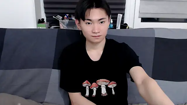 Snapshot of Miram_Yu chatting on January 17, 2025, 9:06 pm Miram Yu online show from January 17, 2025, 9:06 pm