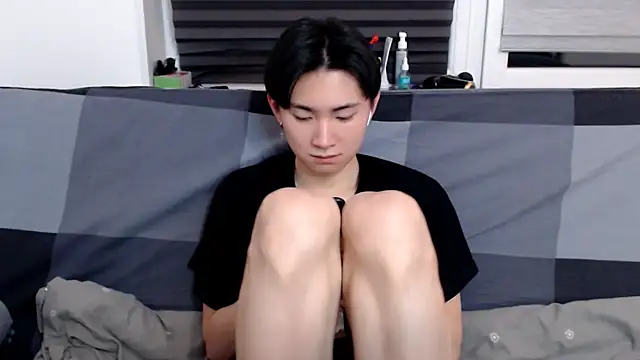 Snapshot of Miram_Yu chatting on January 30, 2025, 3:33 am Miram Yu online show from January 30, 2025, 3:33 am