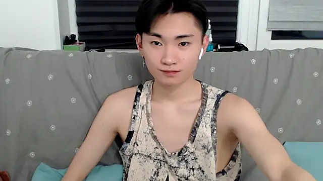 Snapshot of Miram_Yu chatting on January 4, 2025, 8:48 pm Miram Yu online show from January 4, 2025, 8:48 pm
