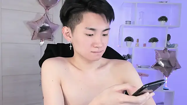 Snapshot of Miram_Yu chatting on December 5, 2024, 3:01 pm Miram Yu online show from December 5, 2024, 3:01 pm