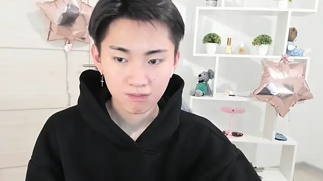 Snapshot of Miram_Yu chatting on December 12, 2024, 7:48 pm Miram Yu online show from December 12, 2024, 7:48 pm