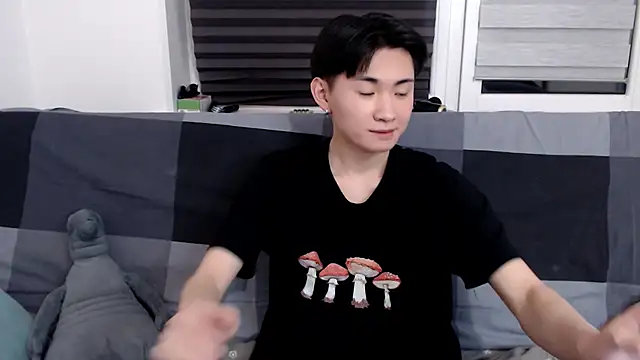 Snapshot of Miram_Yu chatting on January 12, 2025, 9:08 pm Miram Yu online show from January 12, 2025, 9:08 pm