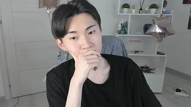 Snapshot of Miram_Yu chatting on January 23, 2025, 6:28 am Miram Yu online show from January 23, 2025, 6:28 am