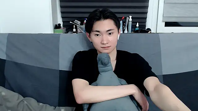 Snapshot of Miram_Yu chatting on January 26, 2025, 3:06 am Miram Yu online show from January 26, 2025, 3:06 am