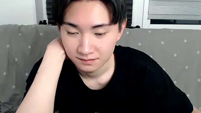 Snapshot of Miram_Yu chatting on January 31, 2025, 8:22 pm Miram Yu online show from January 31, 2025, 8:22 pm