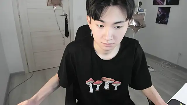 Snapshot of Miram_Yu chatting on January 22, 2025, 1:42 am Miram Yu online show from January 22, 2025, 1:42 am