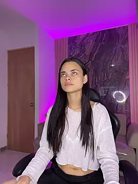 Snapshot of HannaRhodes chatting on October 10, 2025, 3:13 pm HannaRhodes online show from October 10, 2025, 3:13 pm