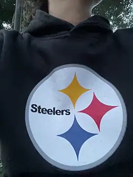 HannaRhodes online show from February 22, 2026, 11:12 am