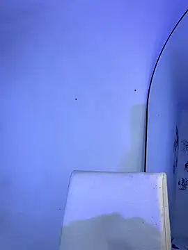 Snapshot of MadelineBenet chatting on November 30, 2025, 3:18 am MadelineBenet online show from November 30, 2025, 3:18 am