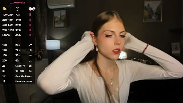 DarleneHatt online show from September 21, 2025, 11:32 pm