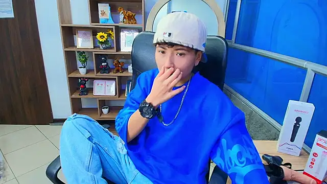 Im Mathias online show from November 29, 2025, 2:12 am