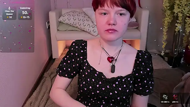DreamyLuna online show from February 23, 2025, 8:55 pm