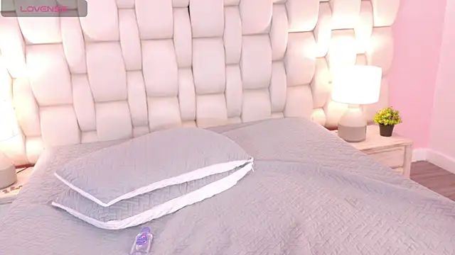 AmaraVelez online show from February 5, 2025, 12:31 am
