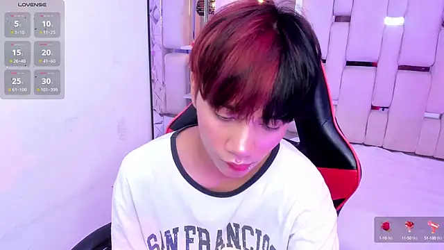 Snapshot of Eriol_ chatting on October 4, 2025, 11:56 am Eriol  online show from October 4, 2025, 11:56 am