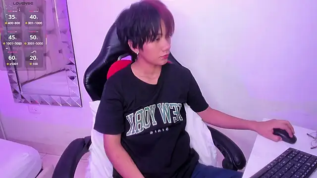 Snapshot of Eriol_ chatting on September 21, 2025, 12:10 pm Eriol  online show from September 21, 2025, 12:10 pm