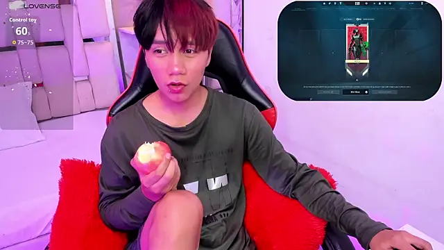 Snapshot of Eriol_ chatting on October 8, 2025, 11:56 am Eriol  online show from October 8, 2025, 11:56 am