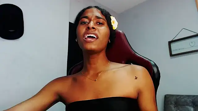 Snapshot of angelica_sexy1 chatting on October 4, 2025, 7:37 pm angelica sexy1 online show from October 4, 2025, 7:37 pm