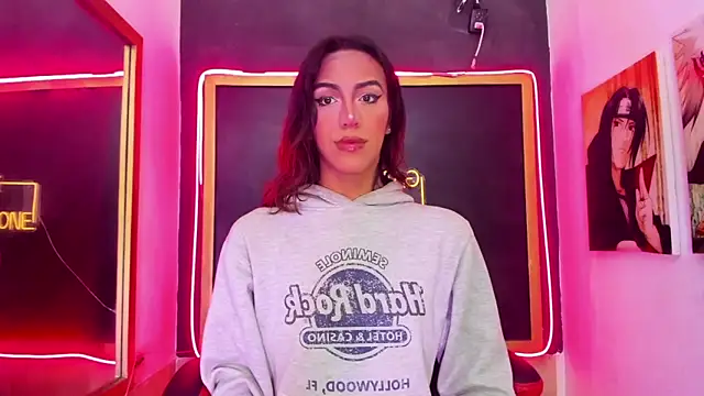 Snapshot of Isabella_stanford2 chatting on October 18, 2025, 1:35 pm Isabella stanford2 online show from October 18, 2025, 1:35 pm