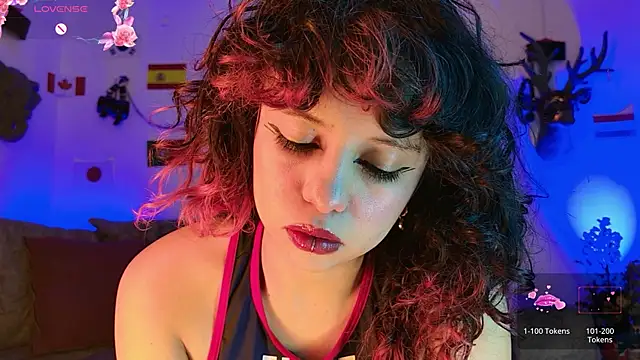 Sweet Chaos online show from June 24, 2026, 3:32 pm