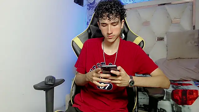 johnny cagee online show from October 2, 2025, 4:27 am