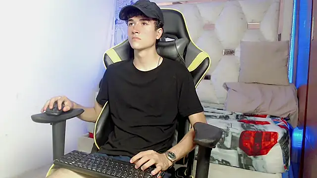 johnny cagee online show from September 28, 2025, 4:08 am