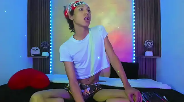 Snapshot of DandyWolf_ chatting on January 3, 2025, 12:33 am DandyWolf online show from January 3, 2025, 12:33 am