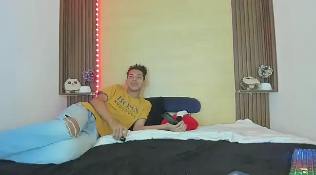 Snapshot of DandyWolf_ chatting on February 6, 2025, 1:49 am DandyWolf online show from February 6, 2025, 1:49 am