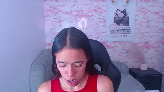 Snapshot of stephania_t chatting on October 4, 2025, 2:35 am stephania t online show from October 4, 2025, 2:35 am