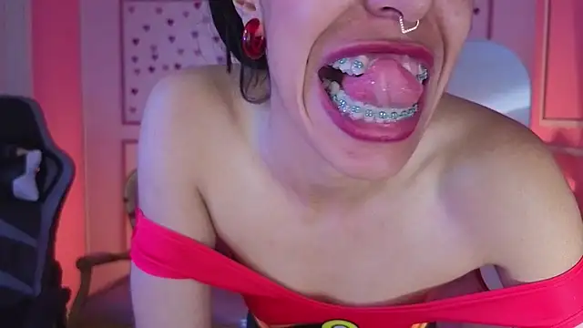 Snapshot of stephania_t chatting on October 4, 2025, 2:40 pm stephania t online show from October 4, 2025, 2:40 pm