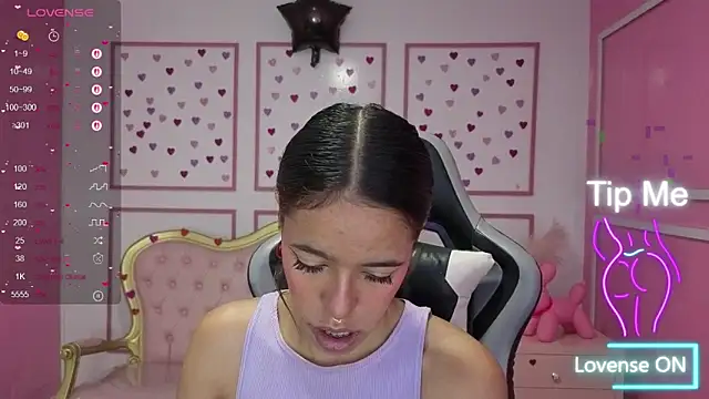 Snapshot of stephania_t chatting on November 17, 2025, 12:42 pm stephania t online show from November 17, 2025, 12:42 pm