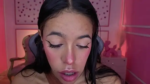 Snapshot of stephania_t chatting on November 26, 2025, 12:38 pm stephania t online show from November 26, 2025, 12:38 pm